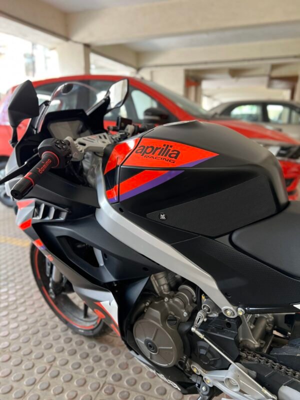 Tank grips for Aprilia rs457 - Image 2