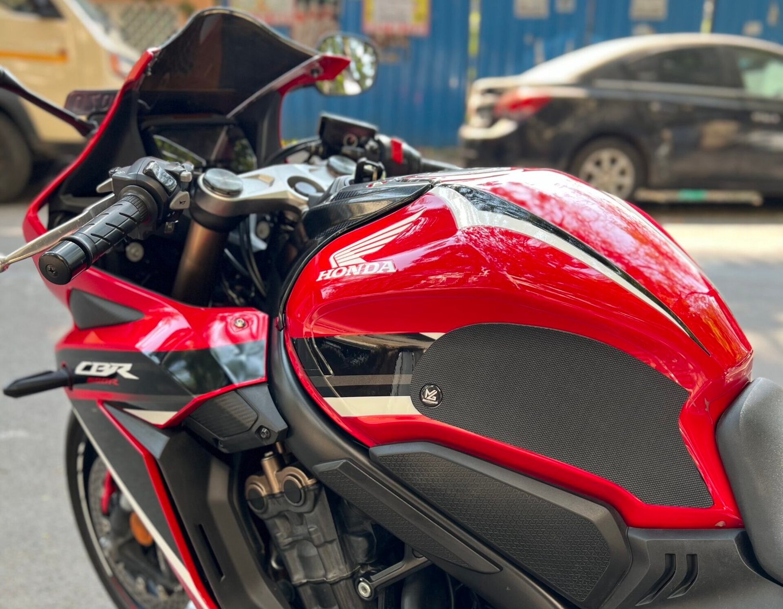 Tank Grips for Honda CBR650 R (product image)