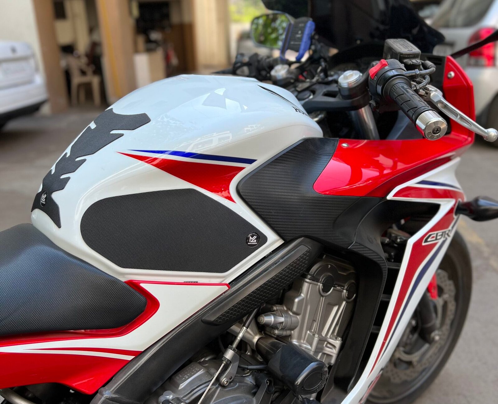 Tank Grips for Honda CBR600 F - Image 2