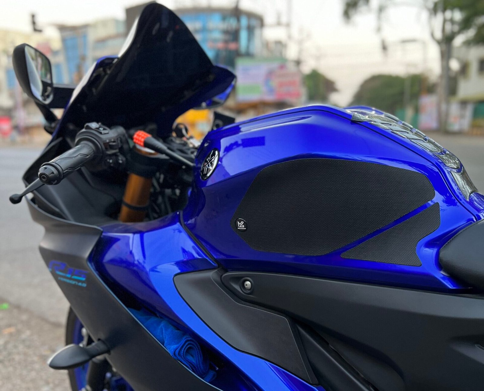 Tank Grips for Yamaha R15M, V4