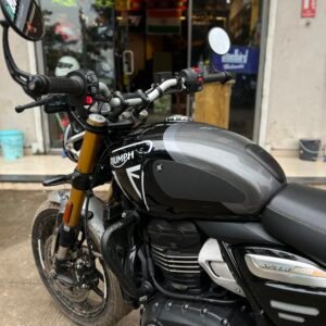 Tank Grips for Triumph Speed 400 - Maxxgripp Performance Grip